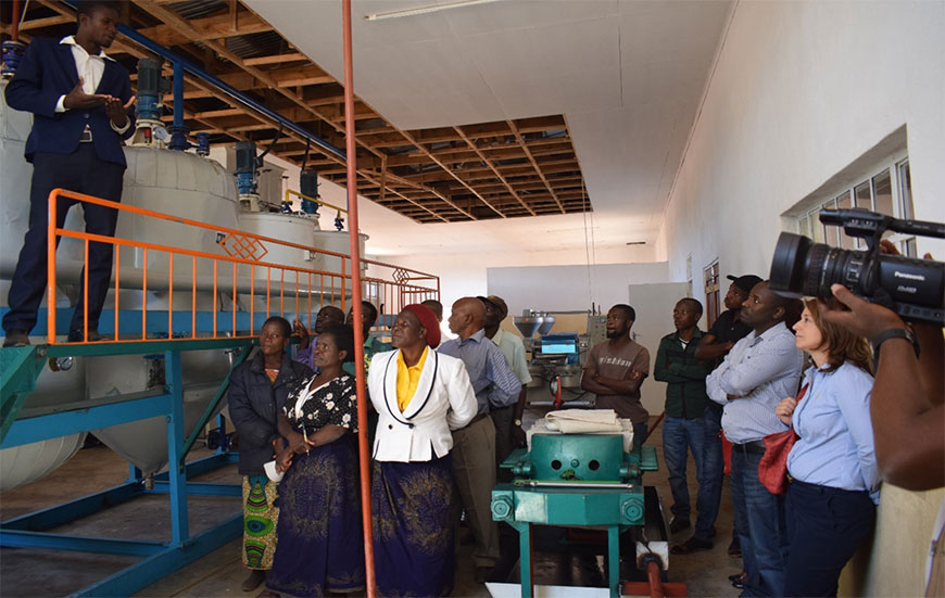 Inside the state-of-the-art factory – Kamwendo Cooking Oil Cooperative Inside the state-of-the-art factory – Kamwendo Cooking Oil Cooperative